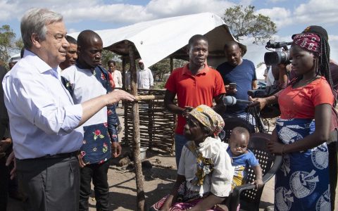 古特雷斯访问莫桑比克飓风灾区赞扬人民的坚韧和决心