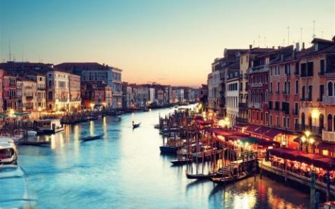 七座新一线城市进入营商环境排名前十