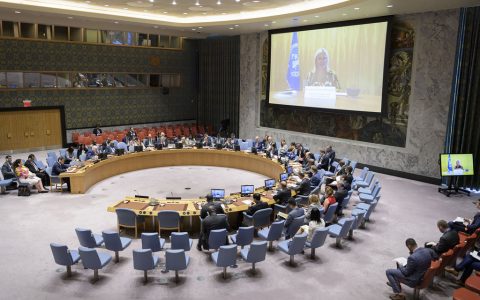 安理会会议：联合国特别代表呼吁向伊拉克恢复计划提供持续资金