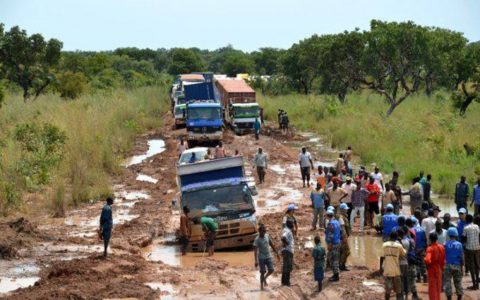 苏丹遭暴雨和山洪袭击 联合国加紧提供人道主义支持
