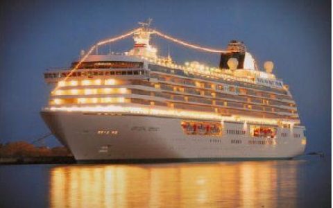 老奶奶把游轮变成了养老院