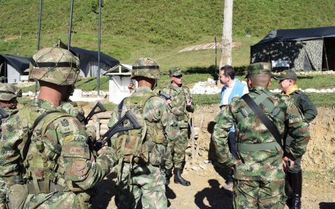 哥伦比亚：和平进程充满挑战 但在继续向前推进