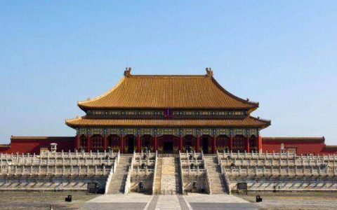 英联邦王国跟英联邦有何不同？