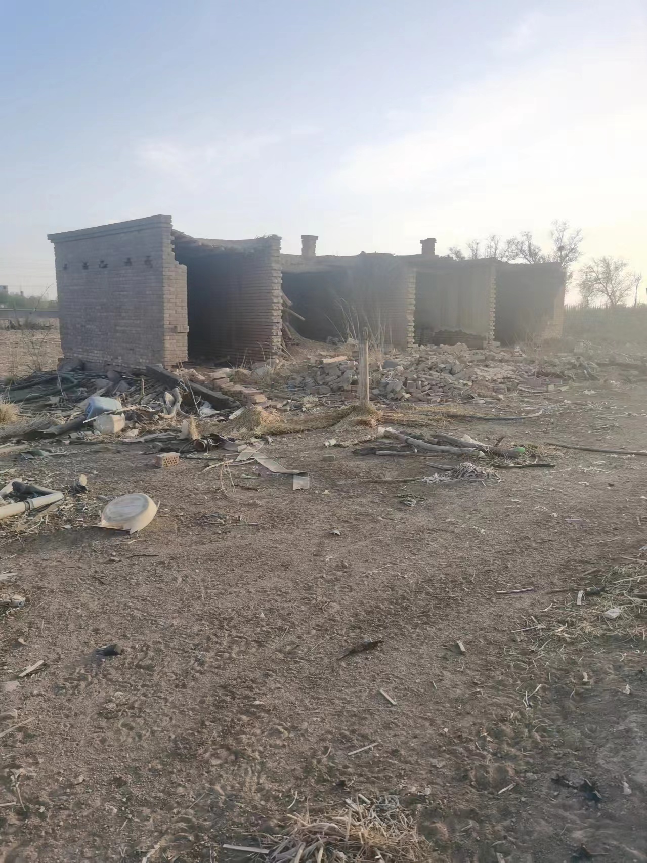 内蒙古自治区乌拉特前旗政府非法征地9千亩荒废至今，失地村民求助无门！