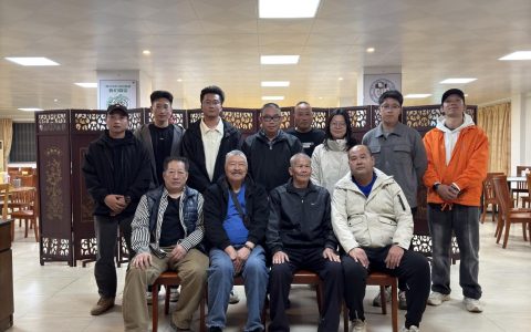 《南方日报》记者组追访老华侨黄子基的寻根故事