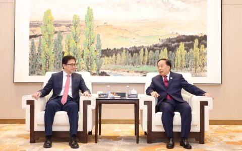 世界互联网大会秘书长任贤良会见香港创科局局长孙东