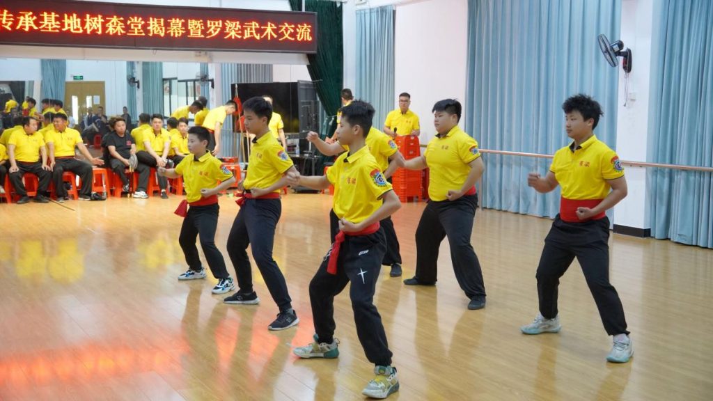 罗梁：名闻粤港澳的武林奇葩