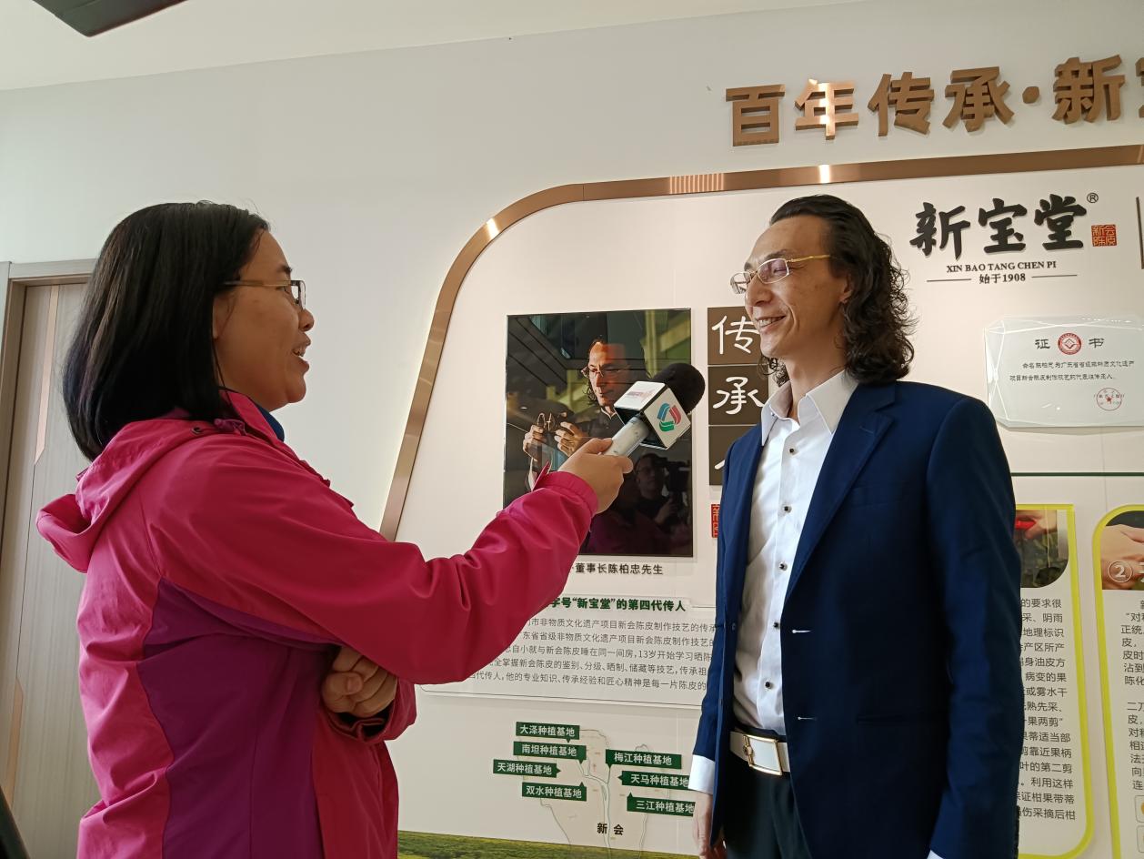 江门女篮结缘非遗民企，携手冲刺全省联赛
