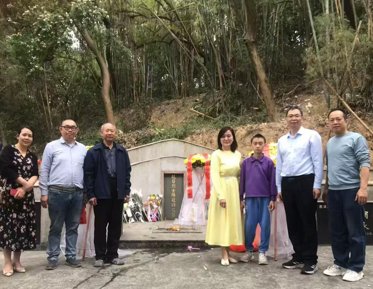 侨乡江门：人潮花海致敬抗日烈士陈冠时