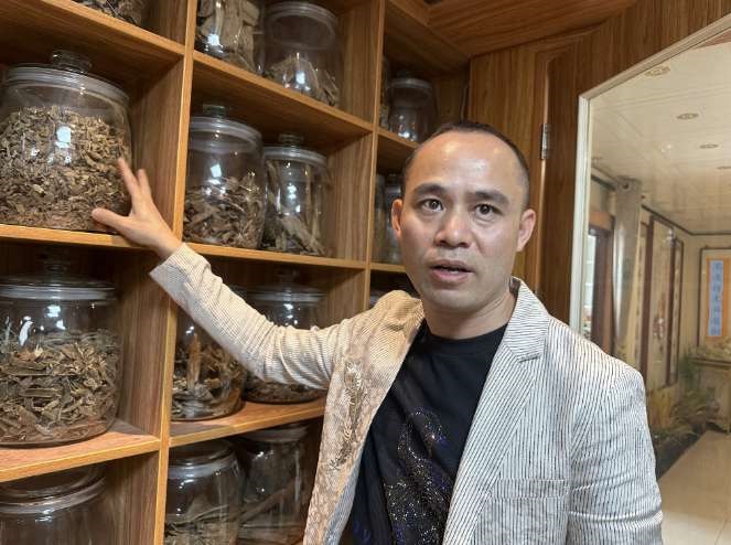 华文媒体中国沉香之乡考察行