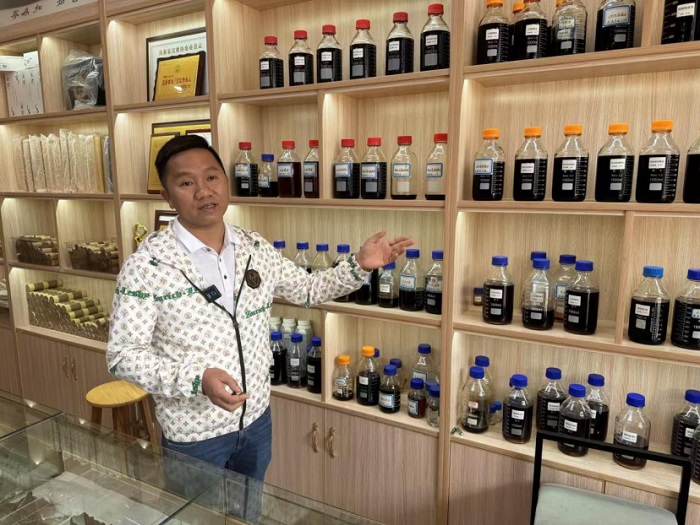 华文媒体中国沉香之乡考察行