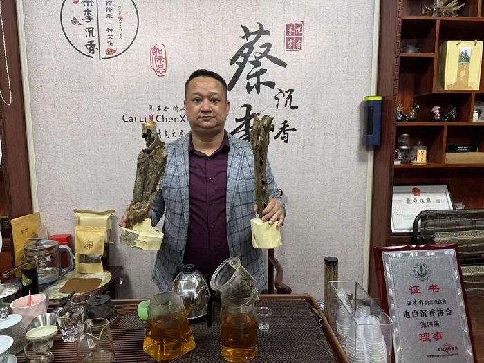 华文媒体中国沉香之乡考察行