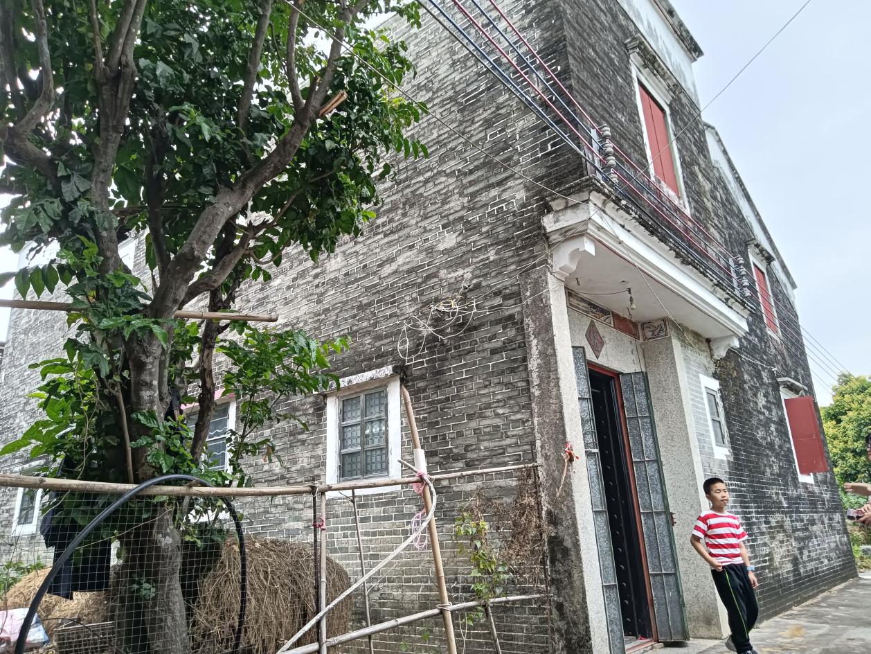 黄三德故里：侨彦风采励后人