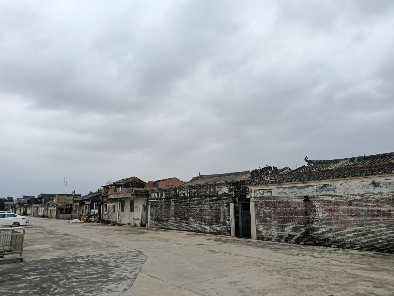 黄三德故里：侨彦风采励后人