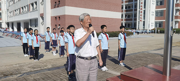 致敬英烈｜陈延年、陈乔年：为革命前赴后继，身似山河挺脊梁