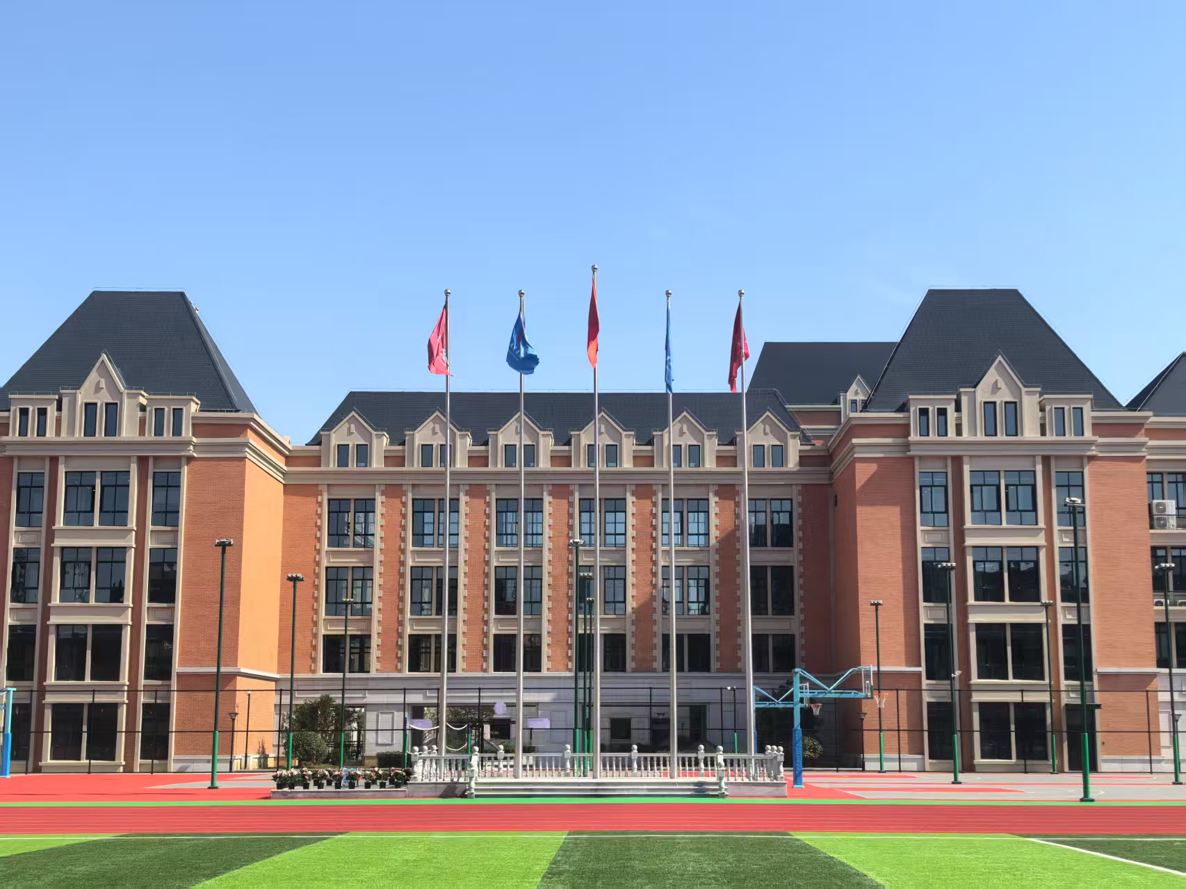DSE+A-level，2025慈吉高中打造世界名校双通道