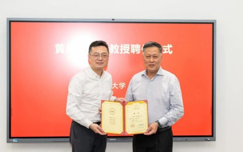 华人之光！黄伟雄执掌新西兰帆船“梦之队”