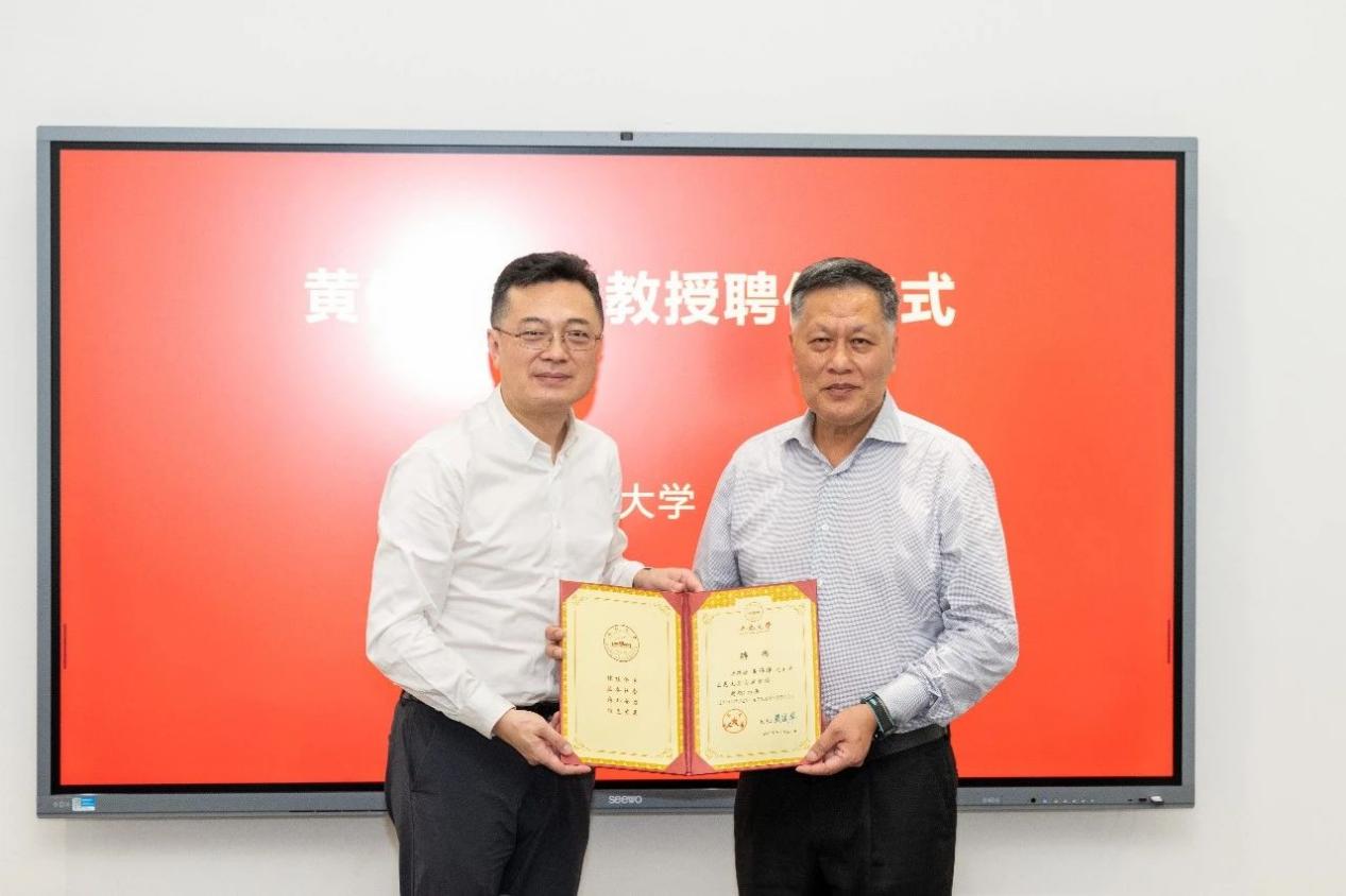 华人之光！黄伟雄执掌新西兰帆船“梦之队”