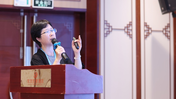加拿大学者石英新书发布与营养师授证仪式海口举行