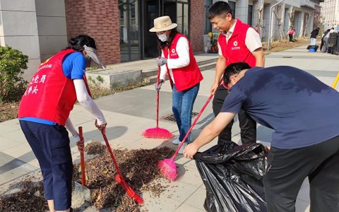 江门市侨联组织侨界群众开展“爱卫”专项行动