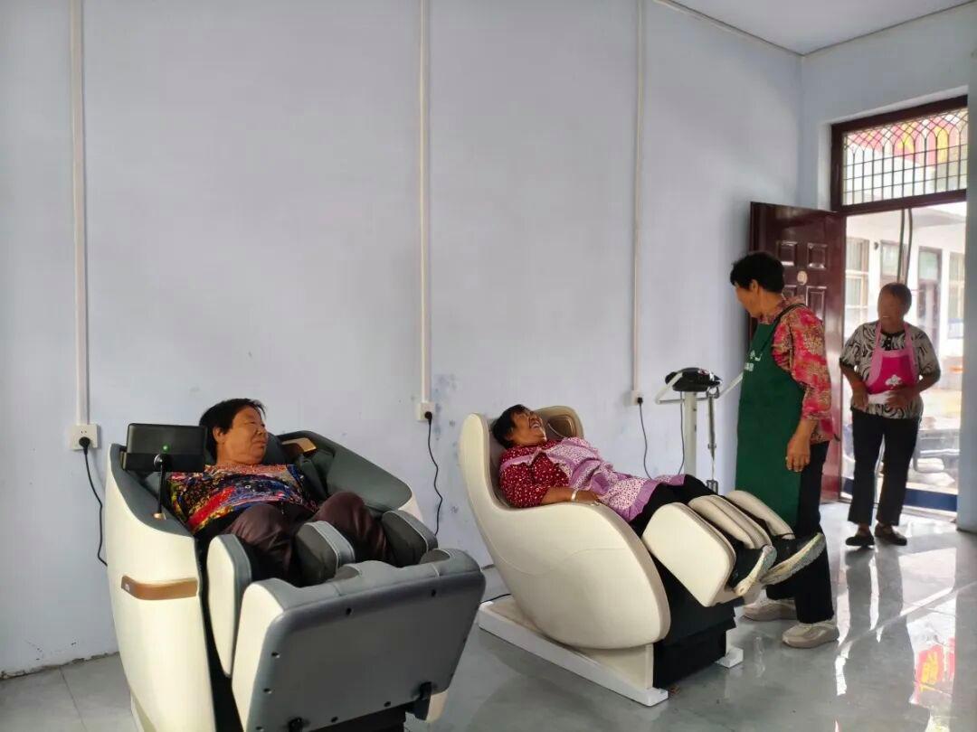 河南95后网红村支书“整顿农村”被国新办点名，登上人民日报和央视：“流量把握好了，就是财富”