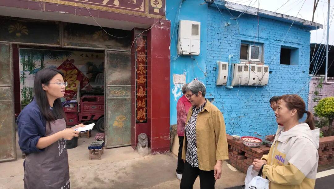 河南95后网红村支书“整顿农村”被国新办点名，登上人民日报和央视：“流量把握好了，就是财富”