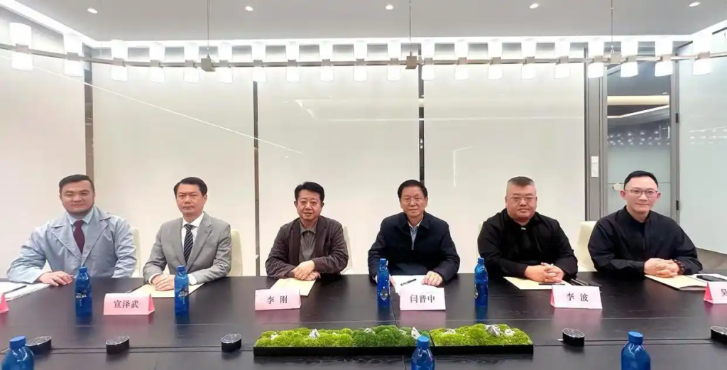 擘画新蓝图开启新征程谋求新贡献——香港特别行政区文学艺术界联合会换届会议在深召开