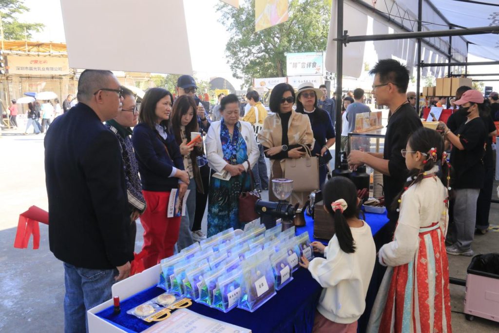 江门市侨媒中心换届：薪火相传