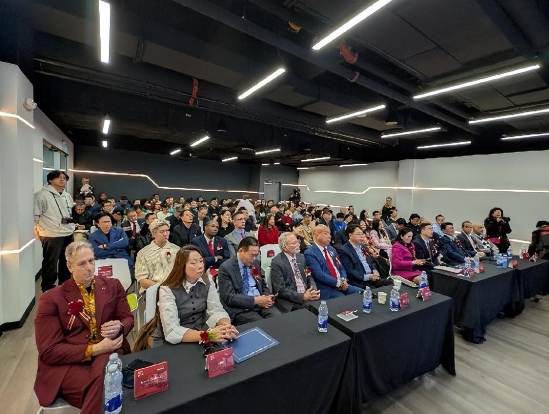 加拿大共工新闻社宣告成立 揭牌暨签约仪式在多伦多隆重举行