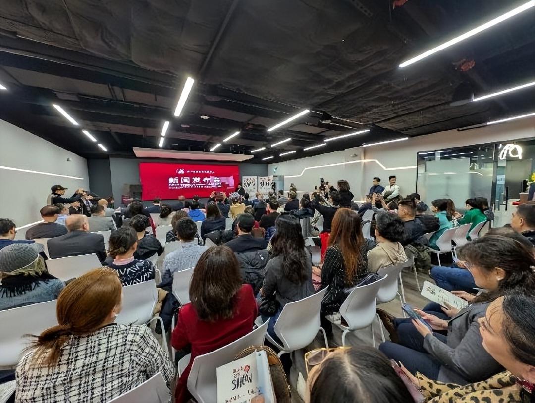 加拿大共工新闻社宣告成立 揭牌暨签约仪式在多伦多隆重举行