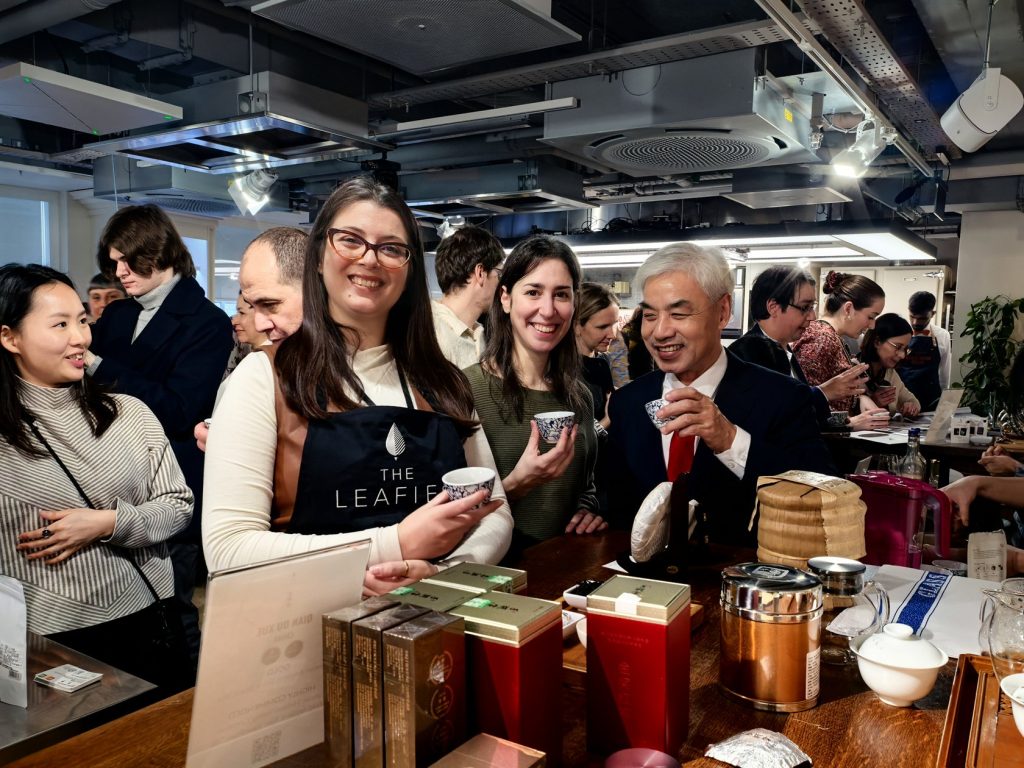 千瓯雪斩获英伦茶叶"奥斯卡"金奖