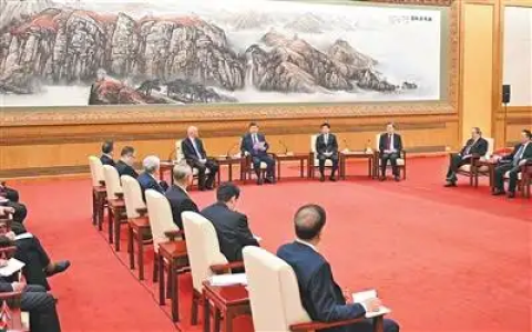 习近平同党外人士共迎新春