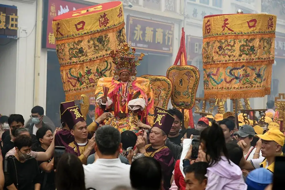 两岸同胞共祭妈祖诞辰1066周年 海南《海口天后祀奉》非遗盛典举行