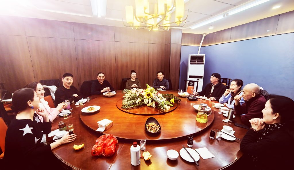 军地文工团圆桌会议凝聚共识 共筹淮海战役纪念祭扫活动