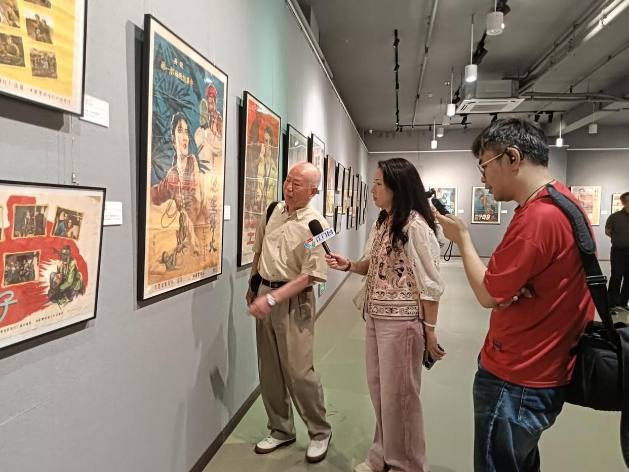 江门：200经典电影海报回眸侨乡光影岁月——“侨乡光影・经典电影海报展”江门揭幕