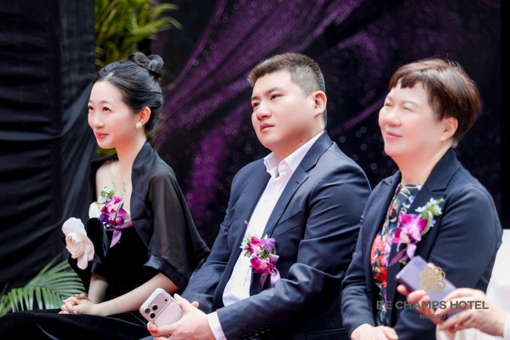 宁波"10万一晚"酒店开业！胡润、洪紫千出任首席体验官