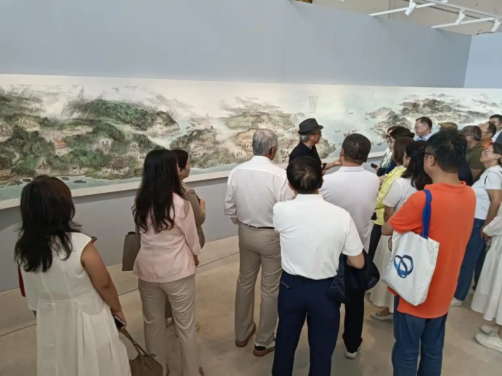 「侨乡故事」《粤侨五洲图》羊城展出：一图画写华侨沧桑