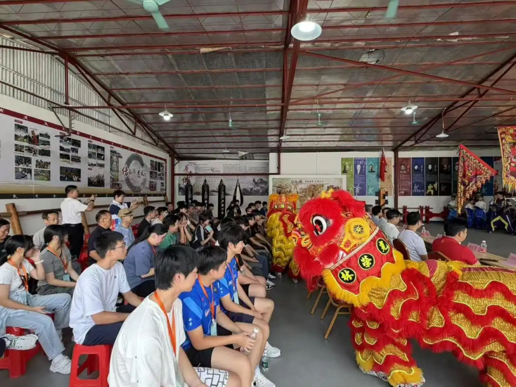「侨乡故事」香港青少年与蔡李佛拳的“亲密接触”——“中国侨都文化・江门五邑青少年交流团”走进江门