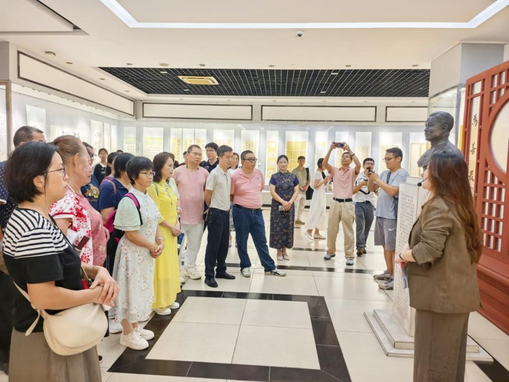 「侨乡故事」走进“百年景堂”,聆听“百年华侨建筑史”——侨史专家谭楚明畅谈华侨建筑的前生今生