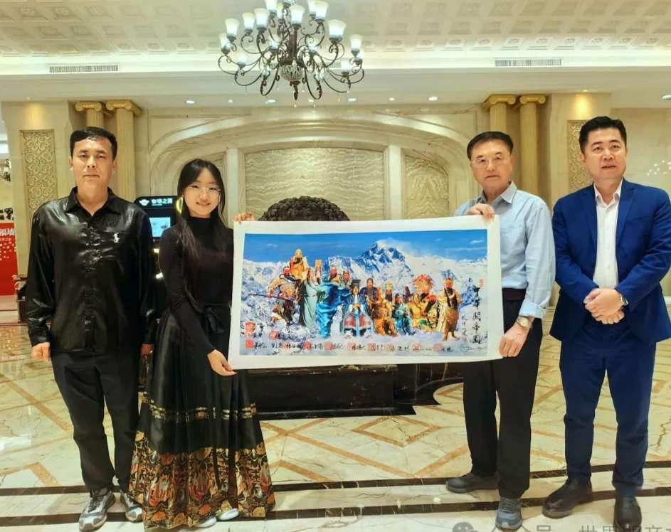18岁少女露兮，立志走遍天涯敬拜关公，亲手绘制108幅关公美图